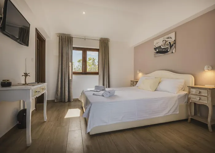 With A Parking Space Rosini, Porec - 24364 Gostinjska kuća 3*