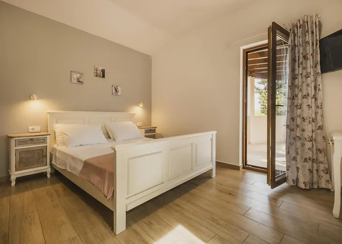 With A Parking Space Rosini, Porec - 24364 3*